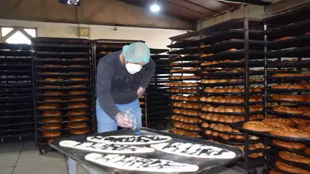 Vanlı işletmeciden kardeşlik mesajı! Pide fiyatlarını 14 TL’den 12 TL’ye düşürdü