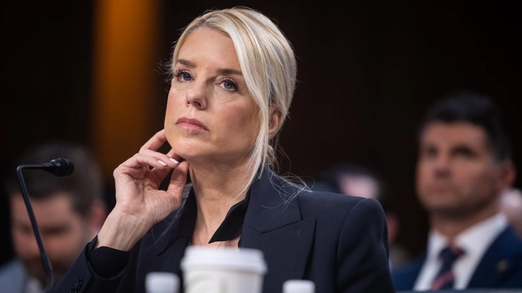 ABD Kongresi'nde Epstein hareketliliği: Adalet Bakanı Pam Bondi ifadeye çağrılıyor