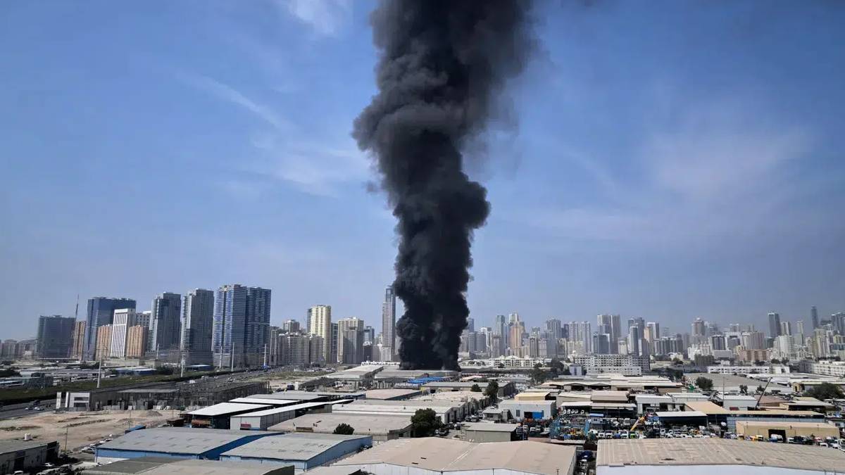 Riyad’ın kuzeyinde duman alarmı: Diplomatik bölgede güvenlik uyarısı yapıldı