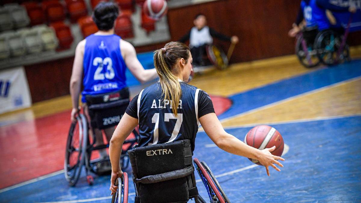 Parkede bir kadın direnişi... Medine Alper: Yeniden yaşamayı seçtim