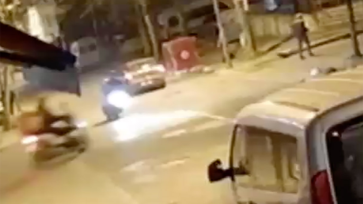 Kartal’da motosikletler çarpıştı: Kaza kamerada