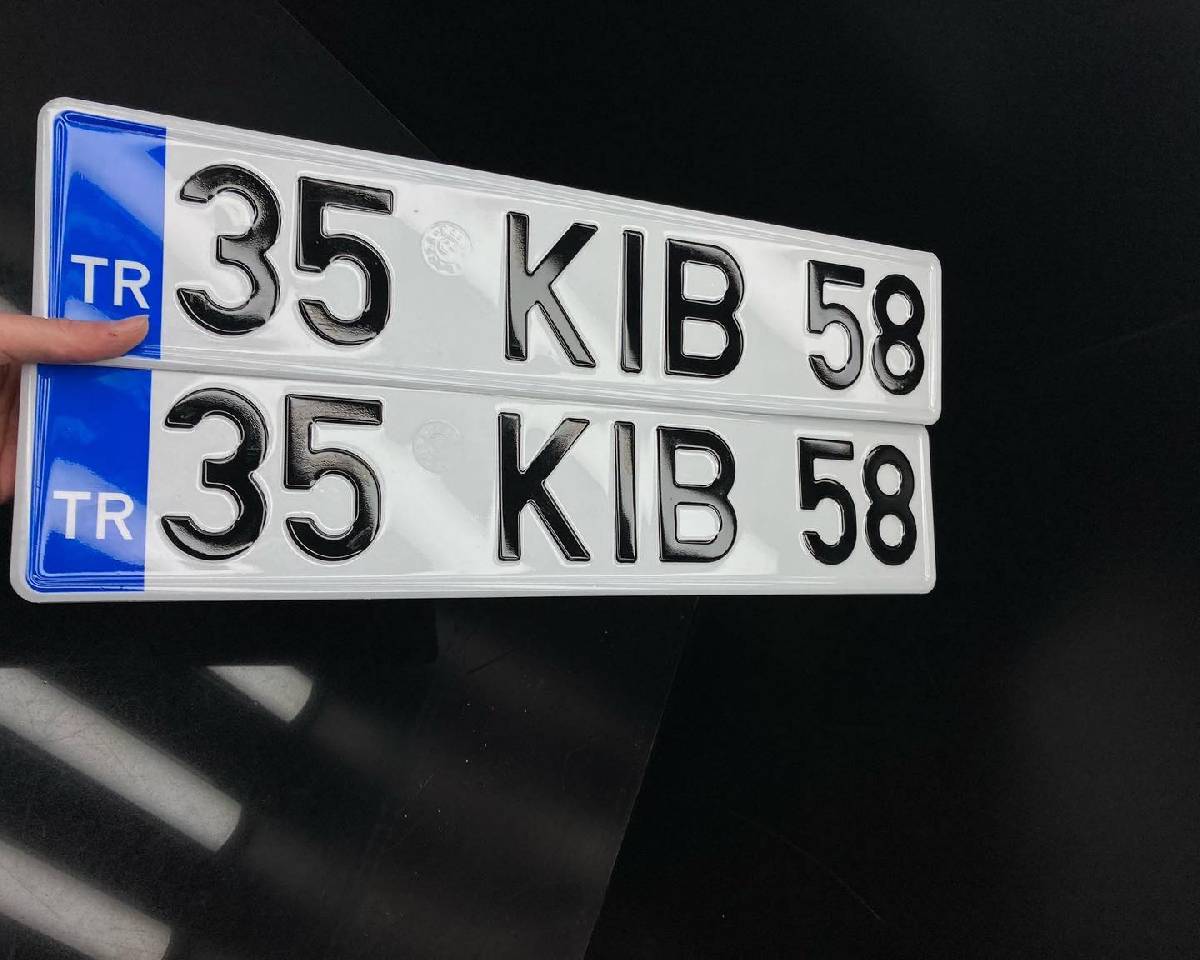 Aracında bu plaka olanlar yandı: APP plaka nedir? 2026 APP plaka cezaları dudak uçuklattı