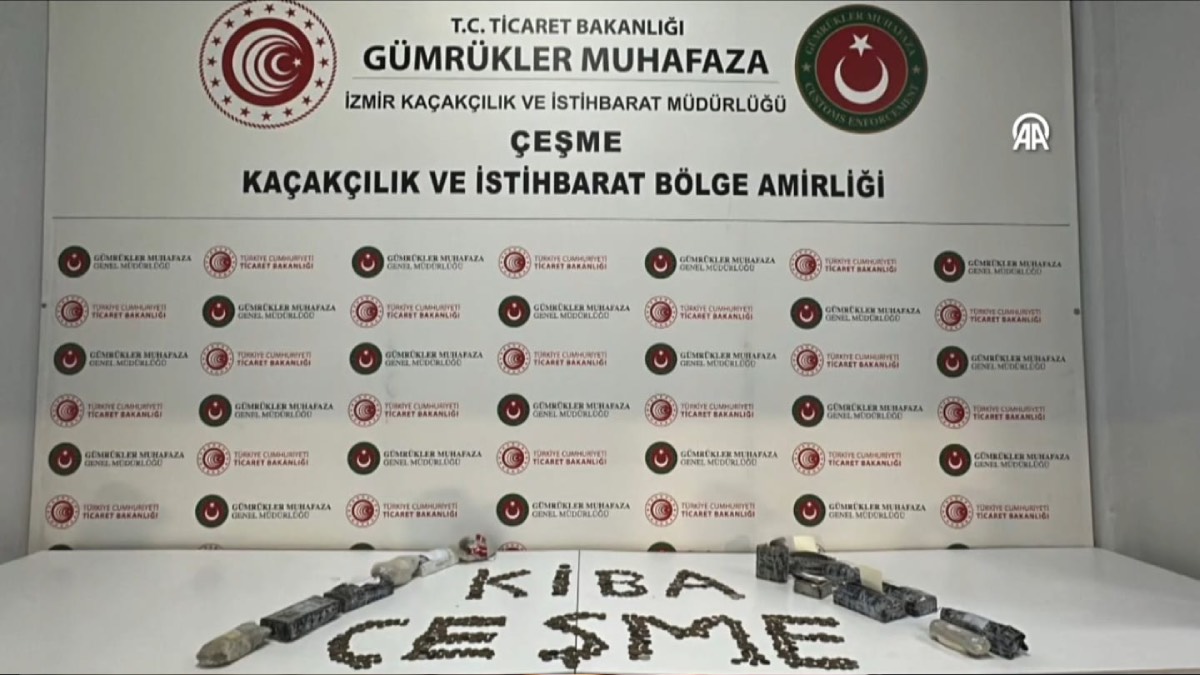 Çeşme Limanı'nda tarihi eser operasyonu: 7 bin 550 parça ele geçirildi