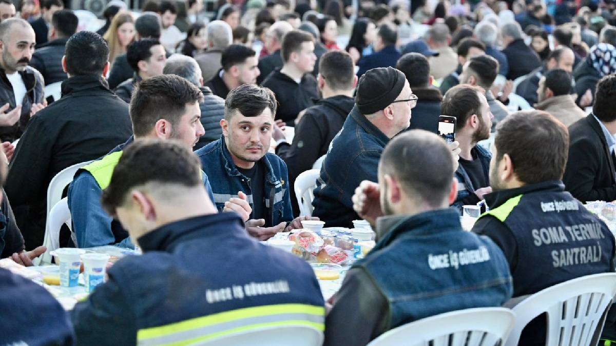 Büyükşehir’den Soma Termik Santrali ı̇şçilerine anlamlı ı̇ftar