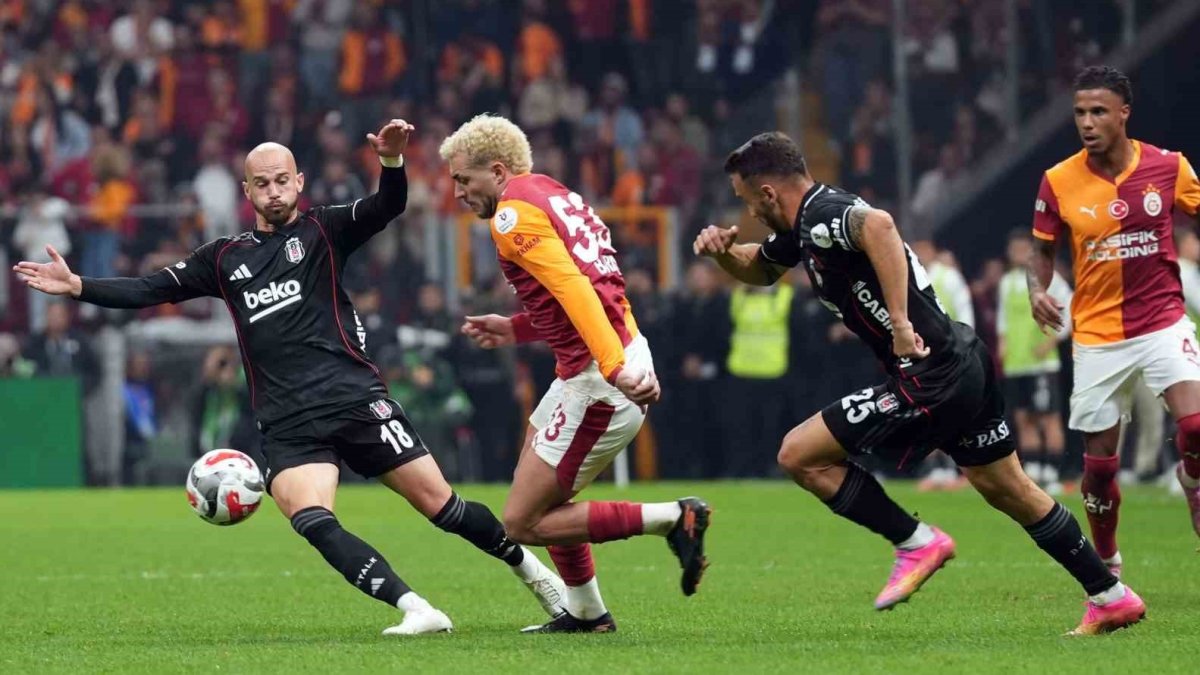 CANLI ANLATIM: Beşiktaş, Galatasaray'ı ağırlıyor