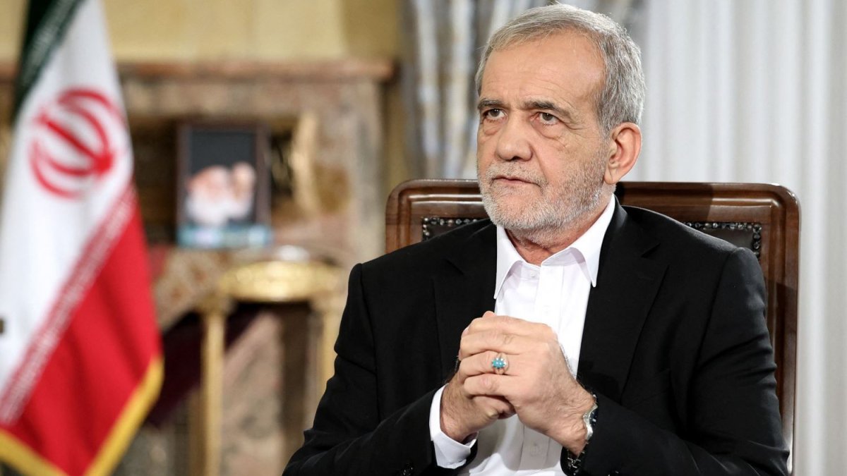 Pezeşkiyan'dan Körfez ülkelerine: Saldırı olursa yanıt veririz, bu anlaşmazlık demek değil