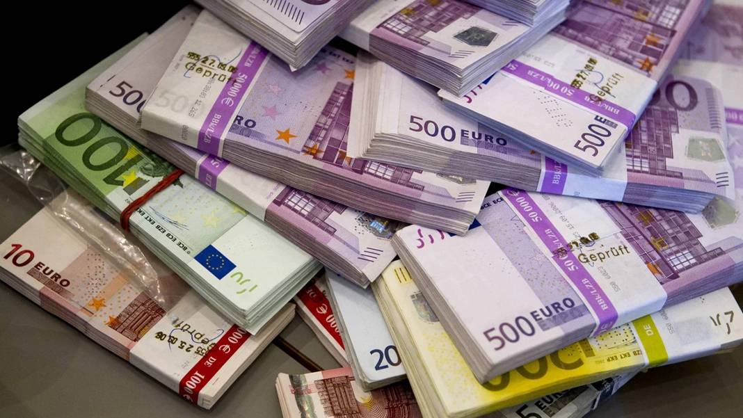 Euro’da savaş depremi: Üç ayın dibinde