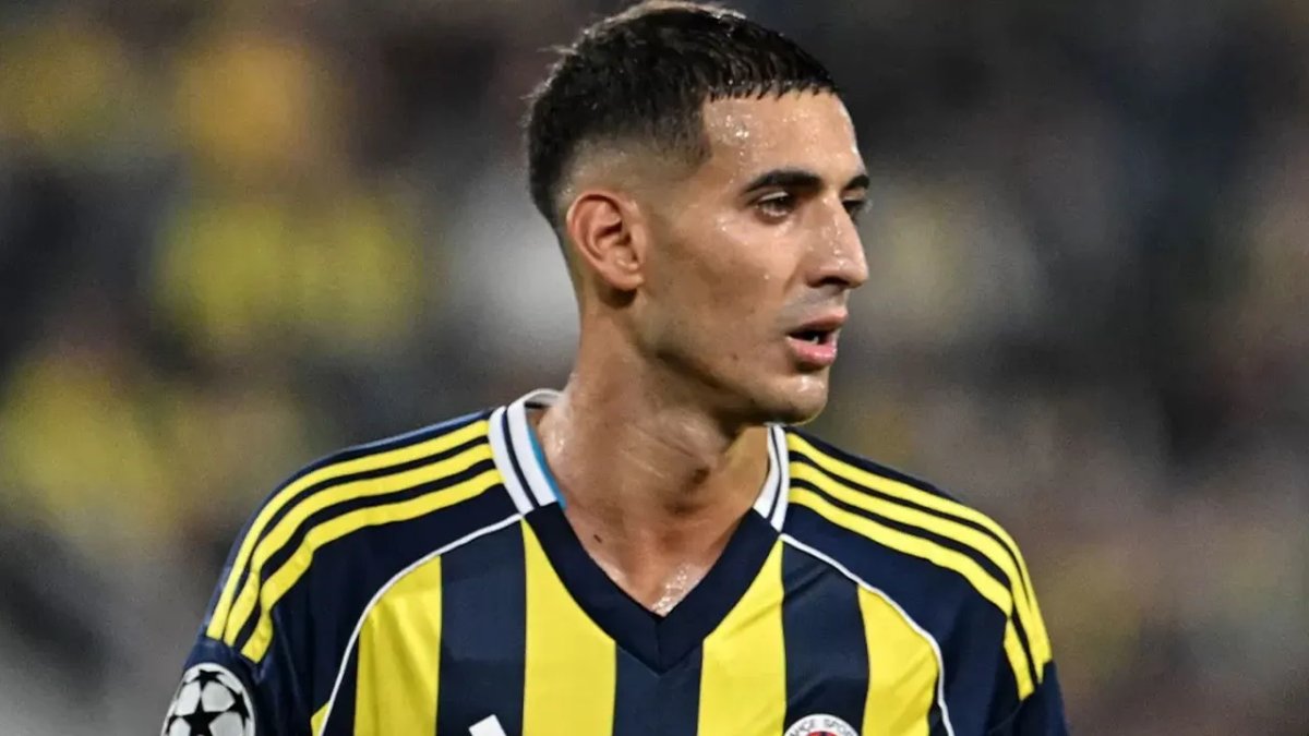 Fenerbahçeli Mert Müldür'den maç sonunda taraftara tepki: Tribünde nişanlıma küfür ettiler bunu kabul edemem...