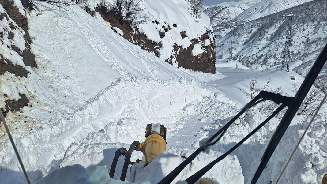 Kar sebebiyle 187 yol kapandı