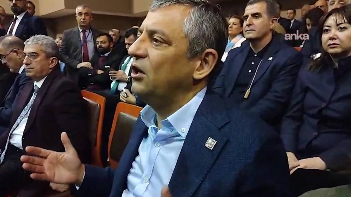 Özel'den İmamoğlu ve hakim arasındaki tartışmaya ilk tepki: Salonu terk etmiyoruz