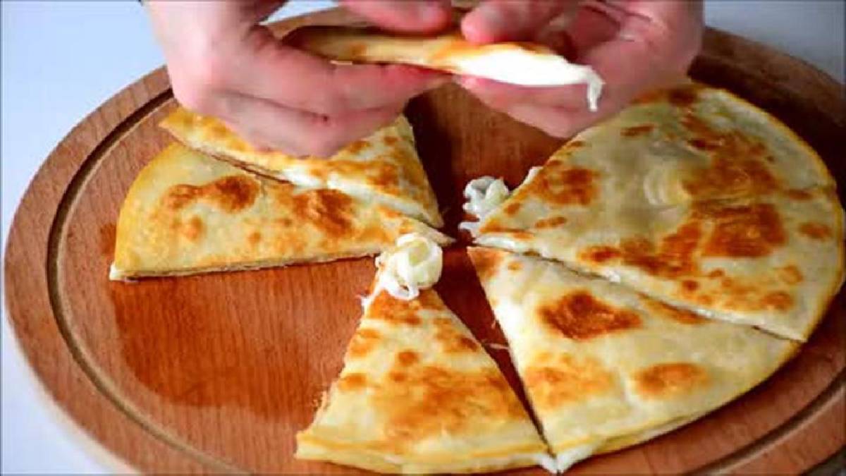 Hamur açmakla vakit kaybetmeyin: Lavaşla pratik çi börek tarifi