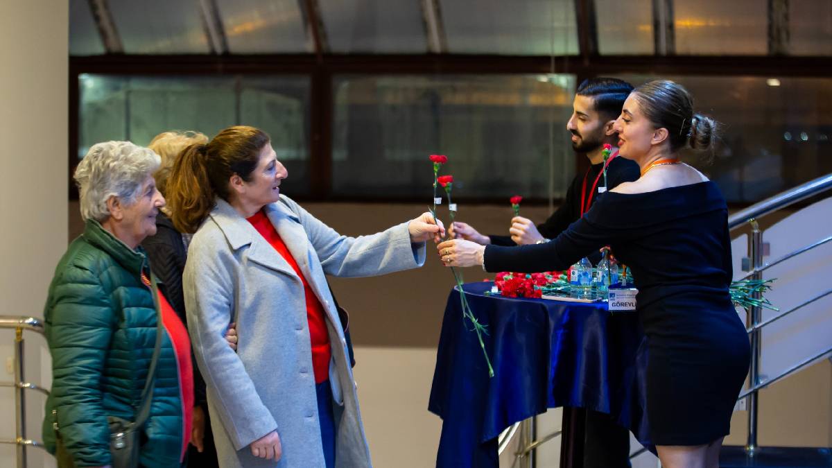 Narlıdere’de 8 Mart etkinliklerinde dayanışma ve sanat buluştu