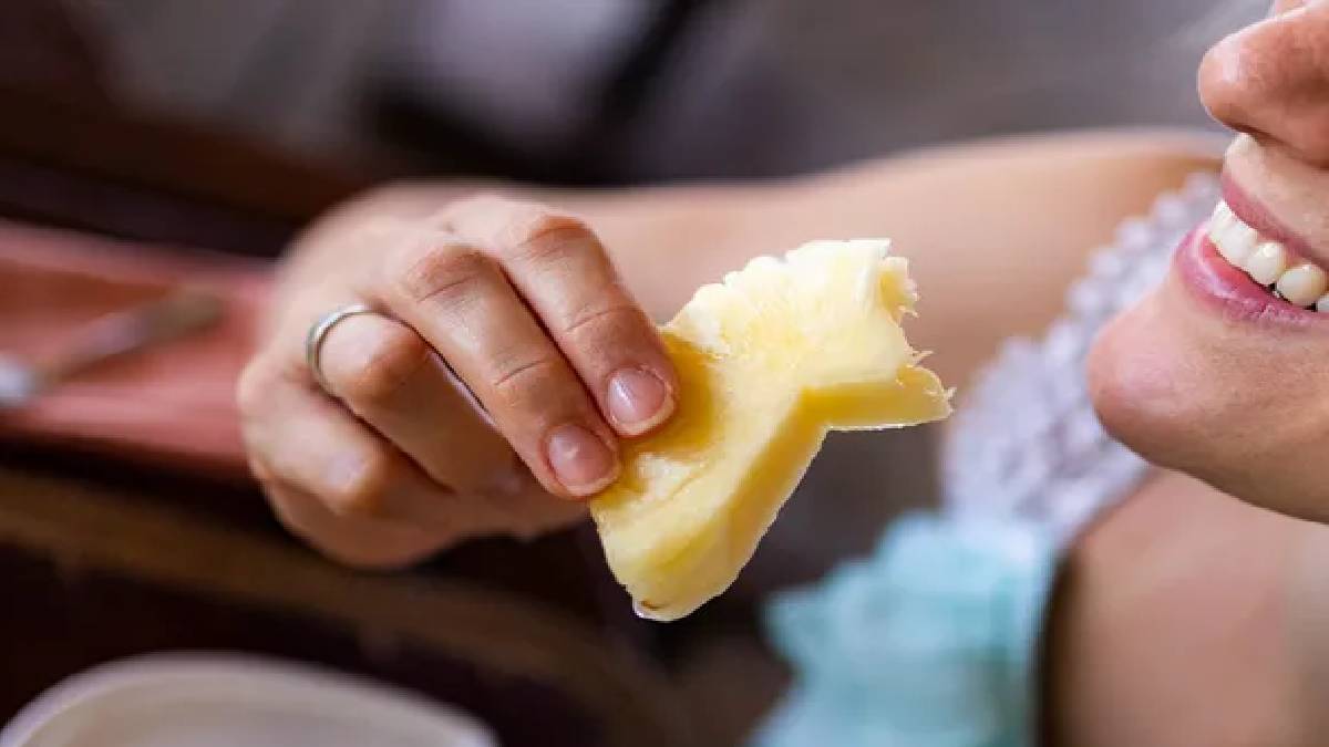 Ananas hakkındaki gerçeği biliyor musunuz? Siz ananas yediğinizi zannederken o da sizi yiyor