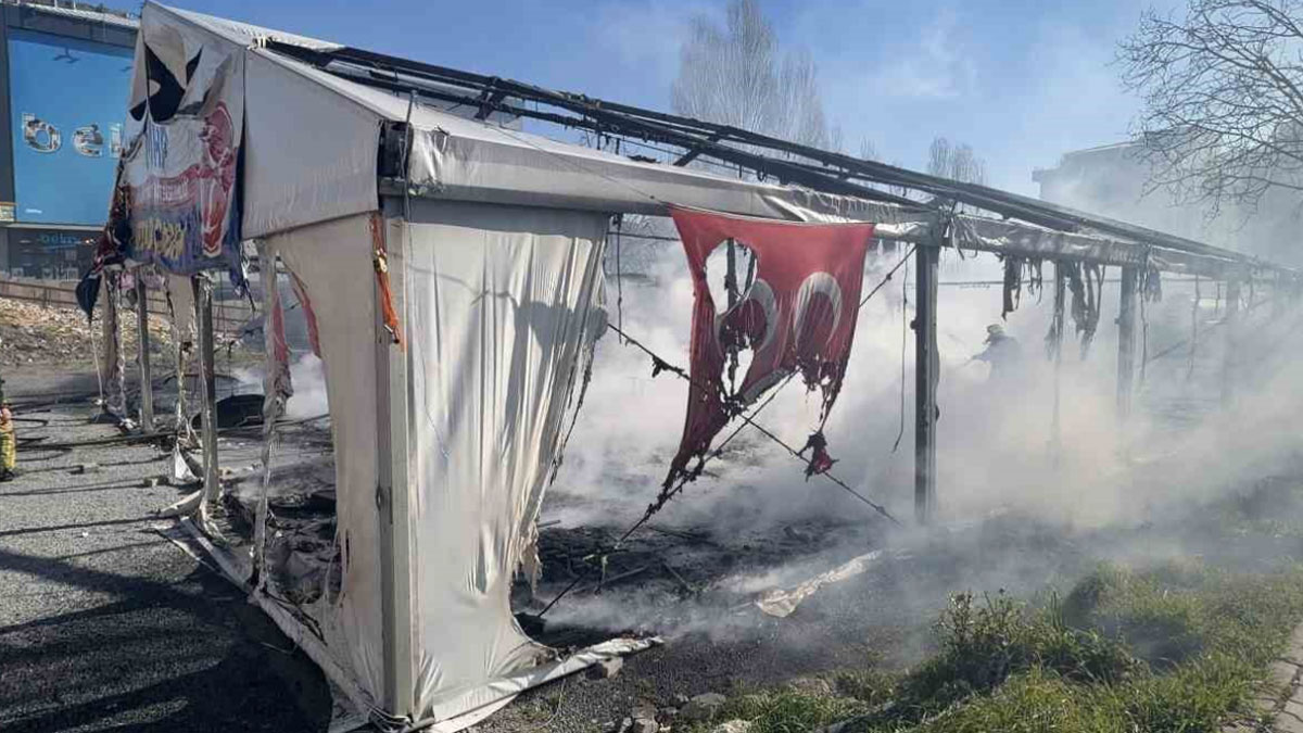 MHP'nin iftar çadırı alev aldı