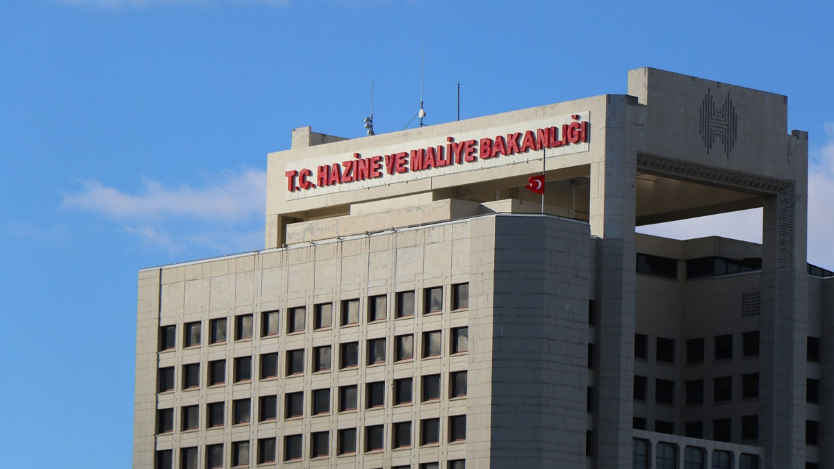 Hazine iki ihaleyle 45,6 milyar lira borçlandı