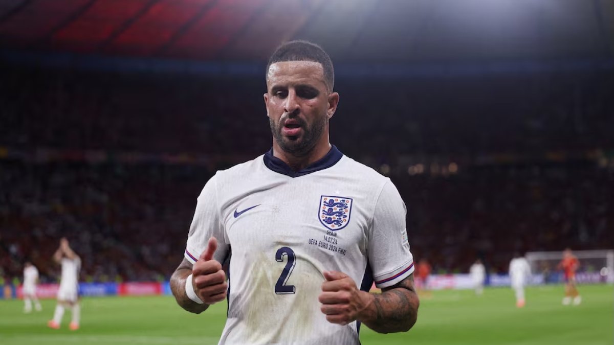 İngiliz futbolcu Kyle Walker'den veda kararı: Sosyal medyadan açıkladı