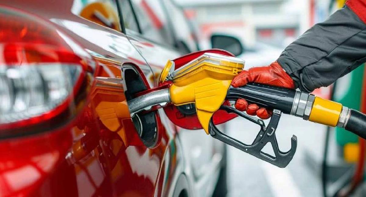 Akaryakıtta indirim sevinci sadece 24 saat sürdü: Yarın gece yeni zam geliyor