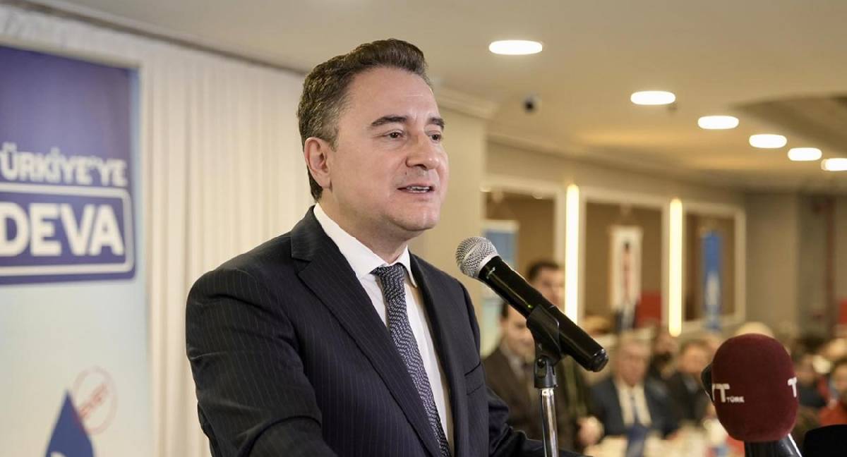 Babacan İstanbullularla iftarda buluştu: Türkiye’de güven olmadan ekonomi düzelmez