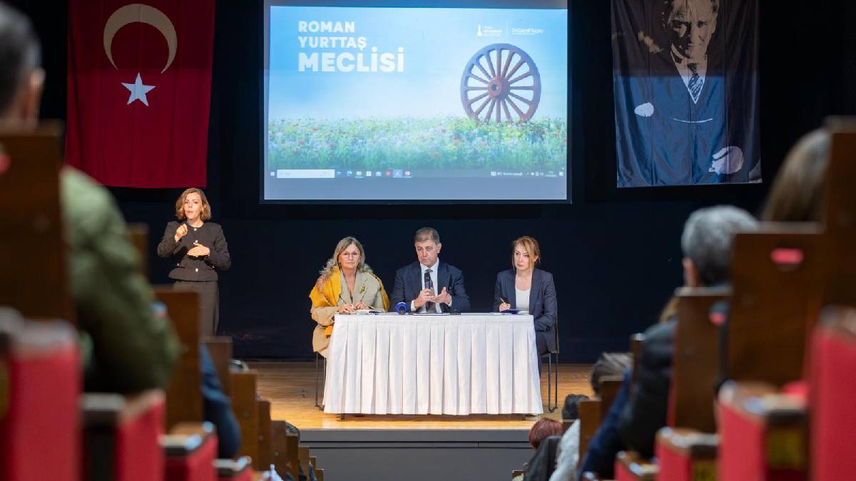 İzmir’de Roman Yurttaş Meclisi kuruldu