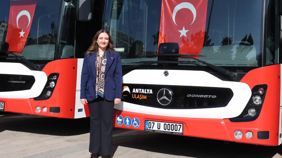 Büyükşehir toplu taşıma filosuna 19 yeni otobüs daha kattı