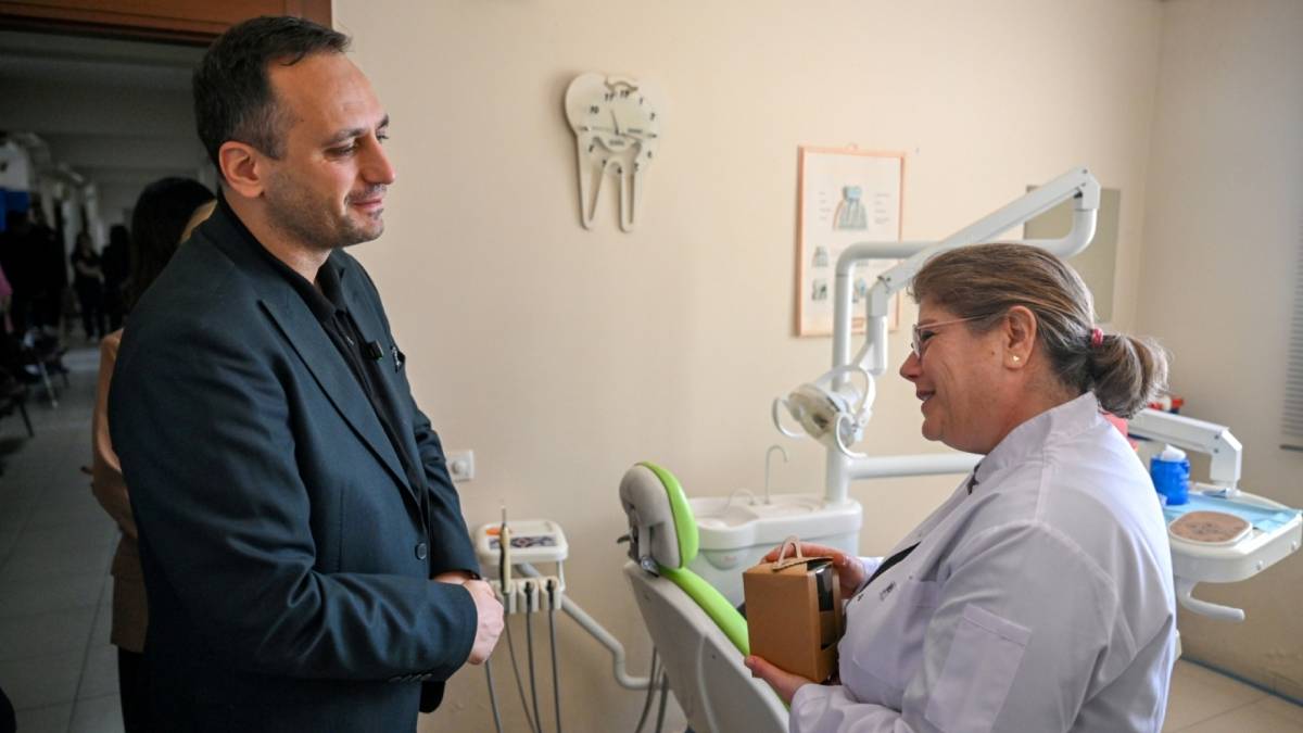 Başkan Eşki’den sağlık emekçilerine 14 Mart ziyareti