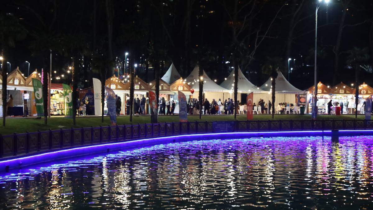 Büyükşehir’in Ramazan Meydanı'nda her yer ışıl ışıl