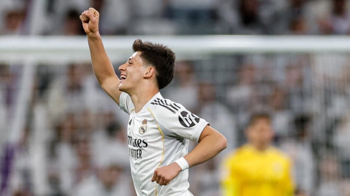 Arda Güler geceye damga vurdu! Milli futbolcudan inanılmaz gol: Kendi sahasından attı