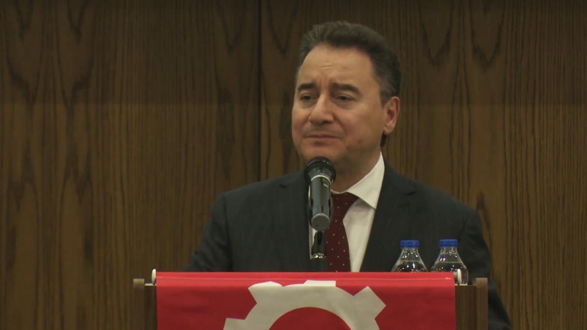 Babacan'dan ekonomi tepkisi: Güven ve adalet yoksa ağzıyla kuş tutsalar düzeltemezler