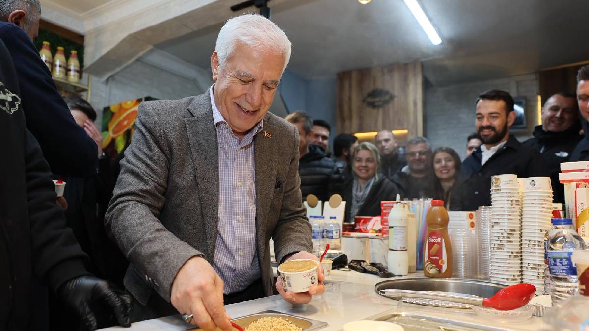 Tahanlı pide ve çaylar Başkan Bozbey’den