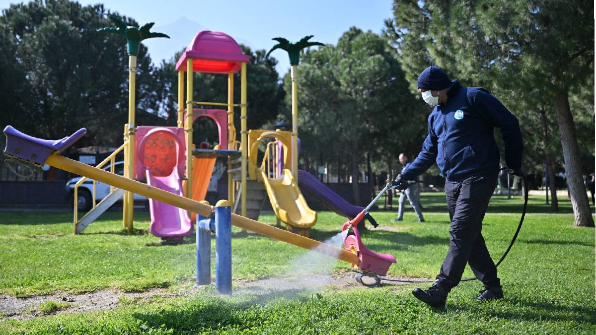Manisa Büyükşehir Belediyesinden vektörle mücadelede yoğun mesai