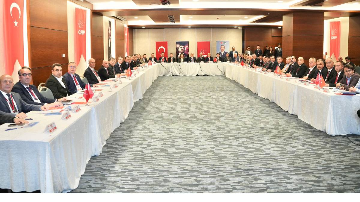 Trakya’daki CHP’li belediye başkanları Çorlu’da bir araya geldi