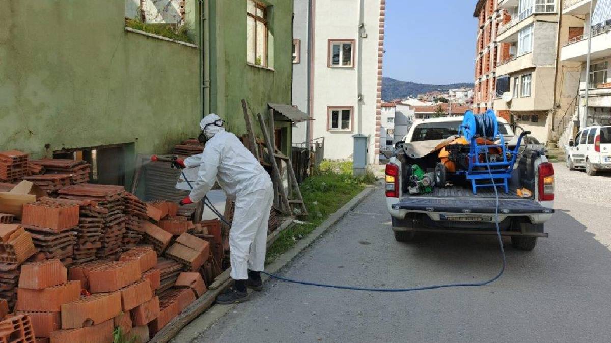 Kdz. Ereğli Belediyesi, zararlılarla kaynağında mücadele ediyor