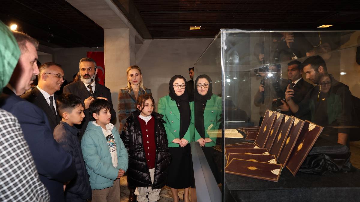 Mukaddes Eserler II: Haremeyn Hatıraları, kutsal yolculuğun izleri sergisi açıldı