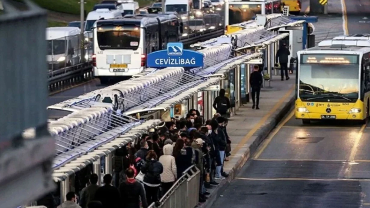Gözler resmi açıklamalarda: Ramazan Bayramı'nda Marmaray, İZBAN, Ankaray ve ücretsiz ulaşım beklenen iller