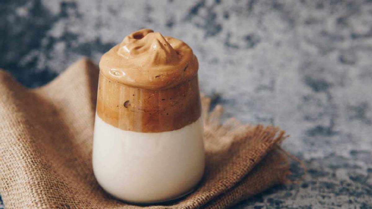 Sosyal medya bu kahveyi konuşuyor: 3 malzemeli dalgona kahve tarifi