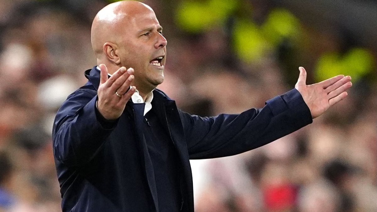 Liverpool Teknik Direktörü Arne Slot için tehlike çanları çalıyor: Galatasaray maçı son şansı