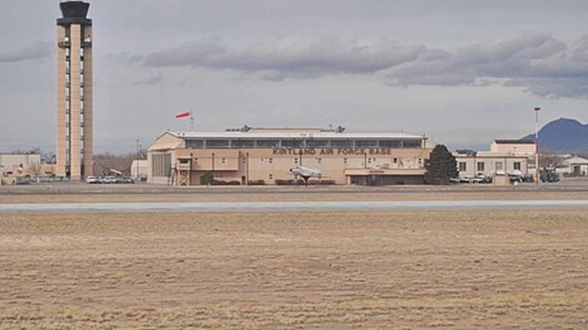 ABD’de Holloman Hava Üssü’nde silahlı saldırı: 1 ölü, 1 yaralı