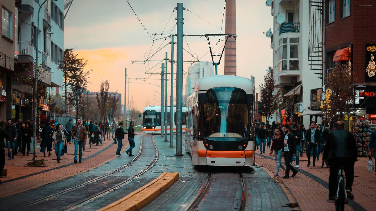 Bayramda tramvay ve otobüsler ücretsiz olacak