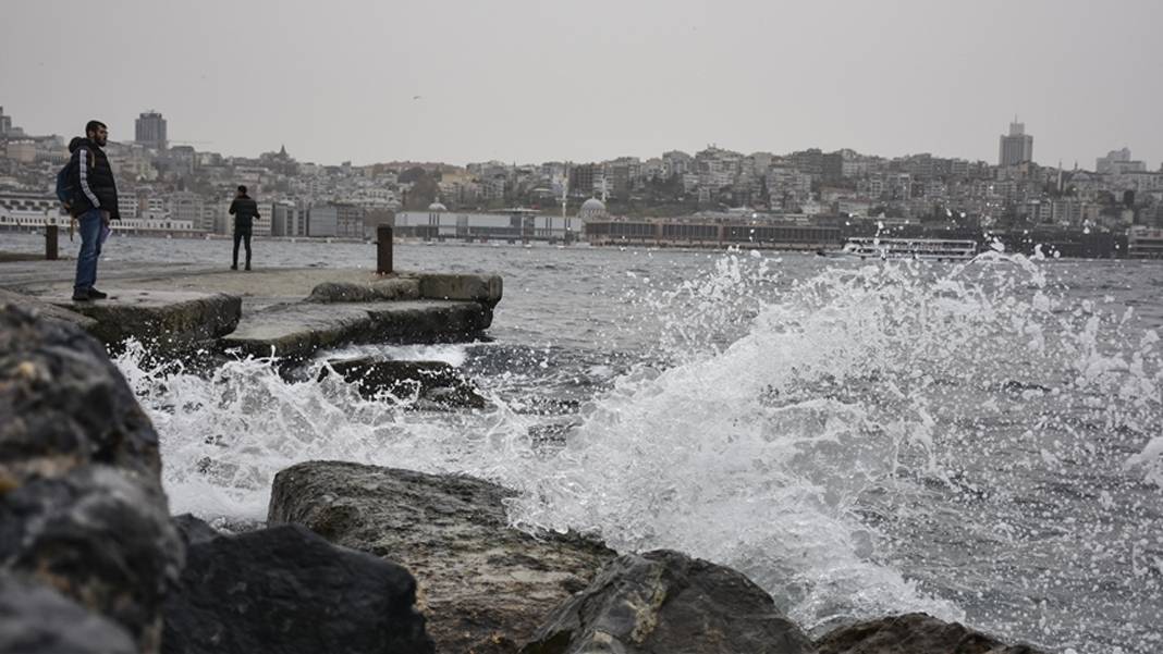 İstanbul Valiliği'nden fırtına uyarısı