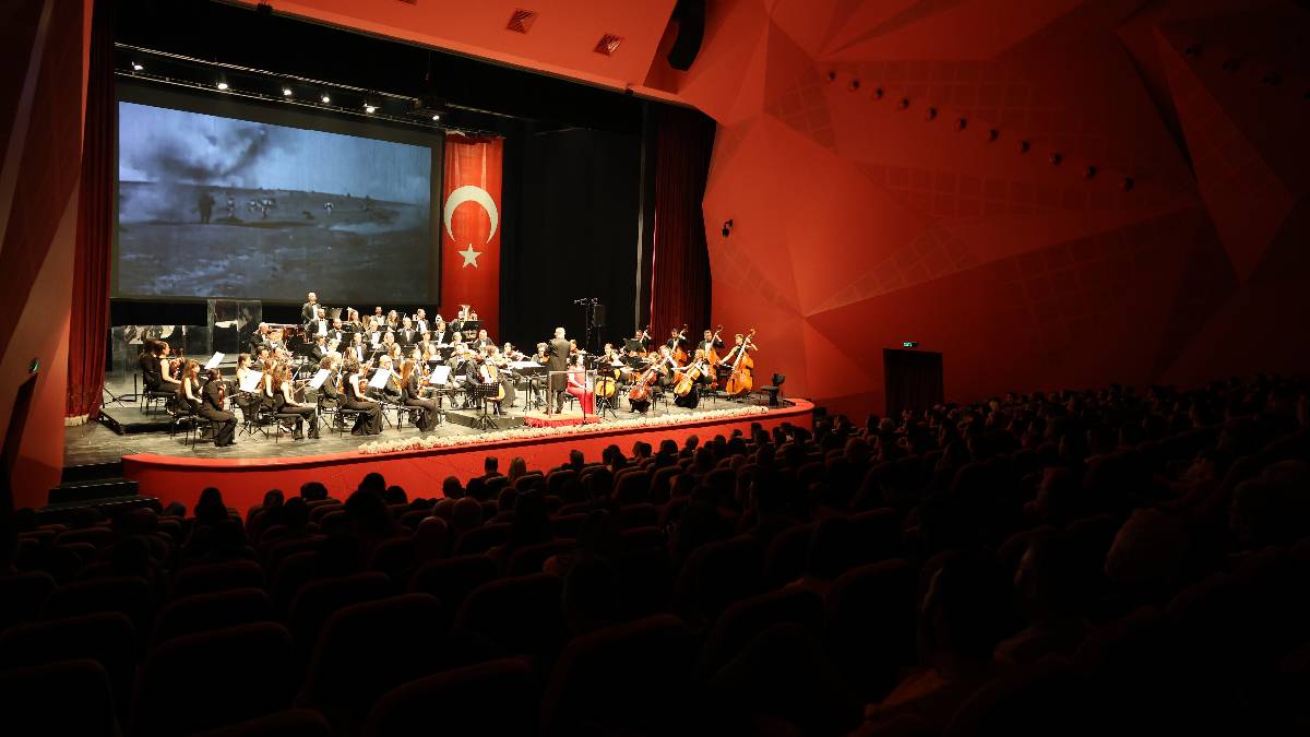 Senfoni Orkestrası’ndan unutulmaz 18 Mart Çanakkale Zaferi konseri
