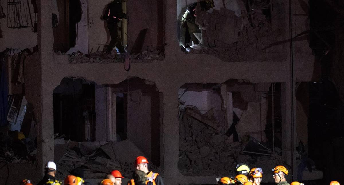 İran İsrail'in Arad kentini vurdu: 64 kişi yaralandı