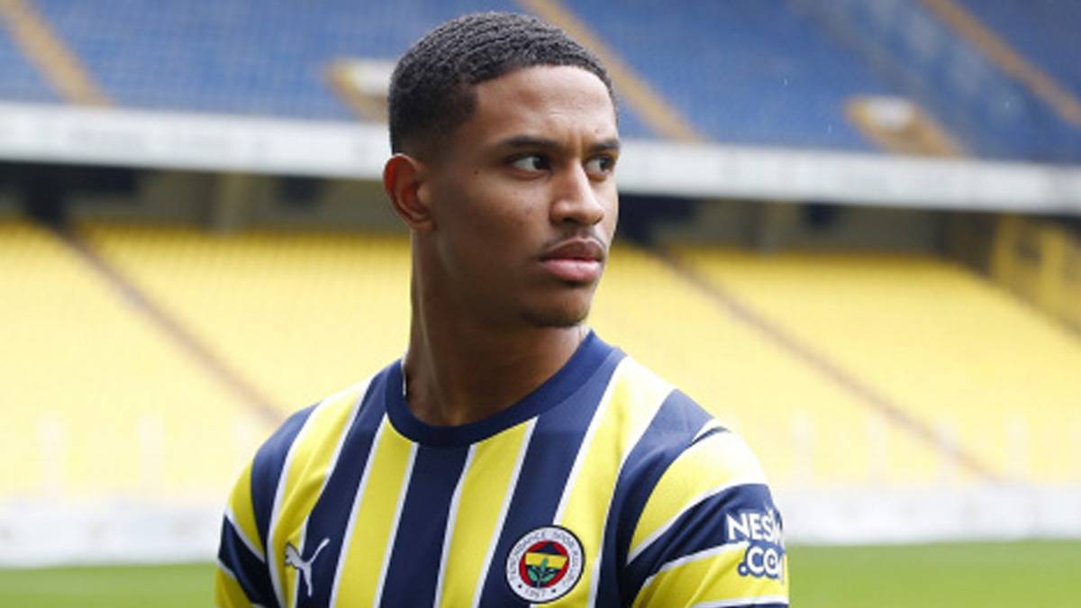 Fenerbahçe'de Oosterwolde krizi: Takımdan ayrılmak istiyor