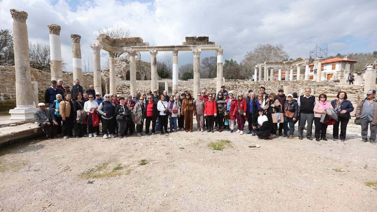 Yaşlılar Haftası keyifli bir geziyle kutlandı