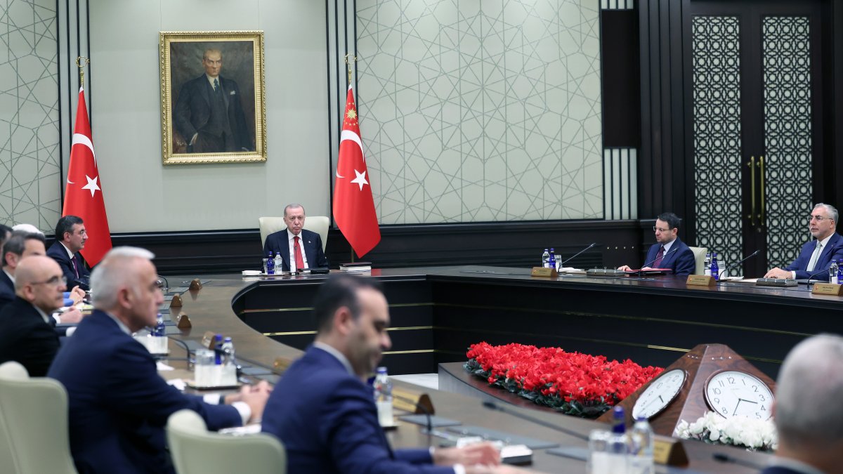 Bakanlar Toplantısı başladı