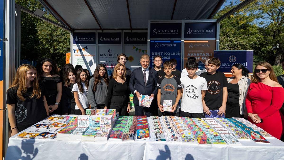 İZKİTAP – 7. İzmir Kitap Fuarı 17–26 Nisan’da Kültürpark’ta