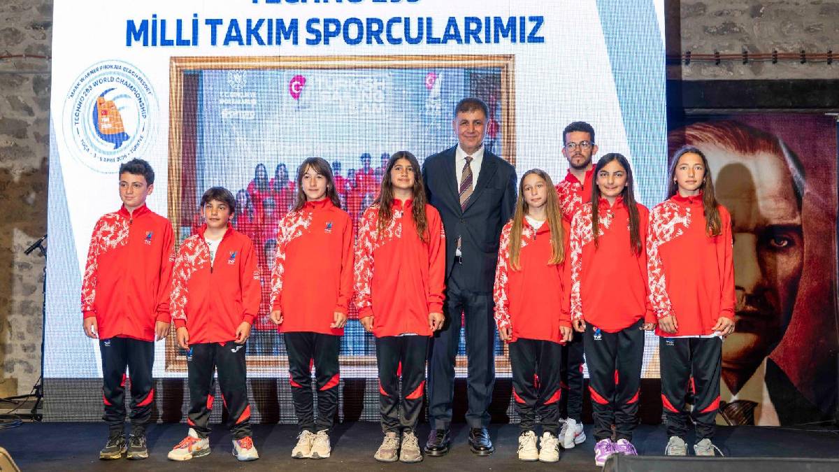 İzmir yelkende dünya sahnesinde... Windsurf Techno 293 Dünya Şampiyonası Foça'da yapılacak