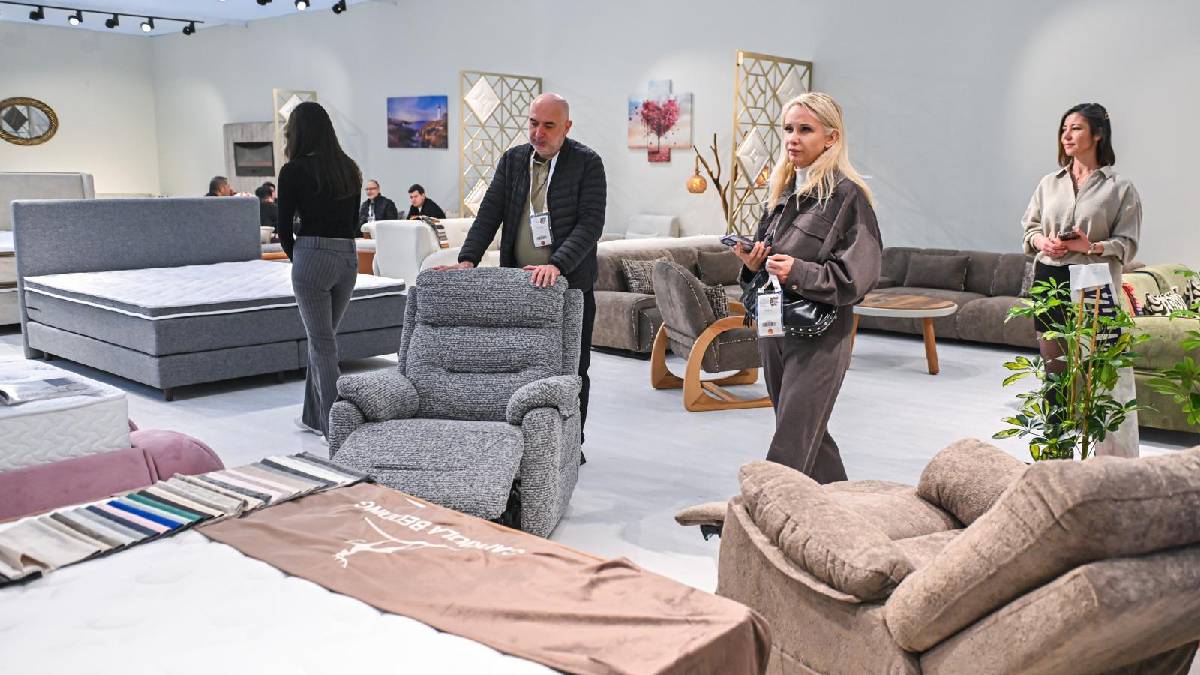 İZFURNEX 2026 - İzmir Mobilya Fuarı kapılarını açtı