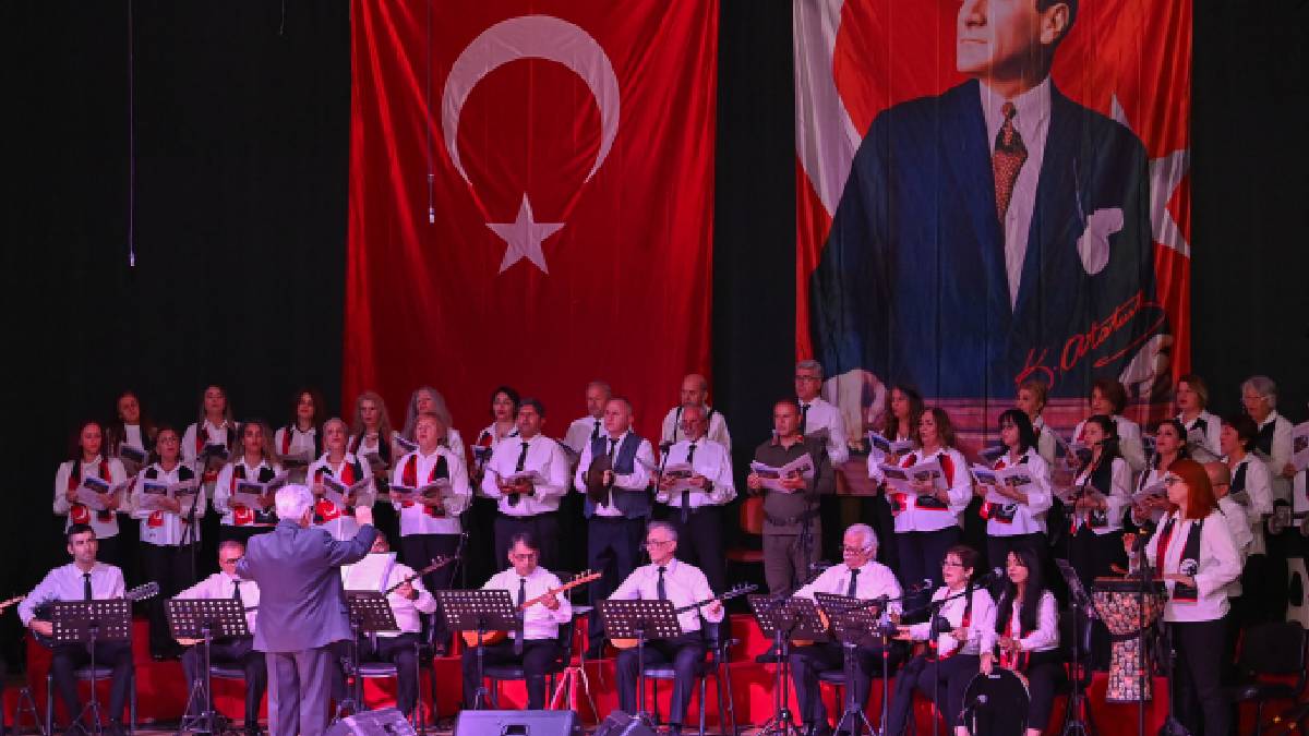 Kumluca’da “Çanakkale Destanı” oratoryosu sahnelendi