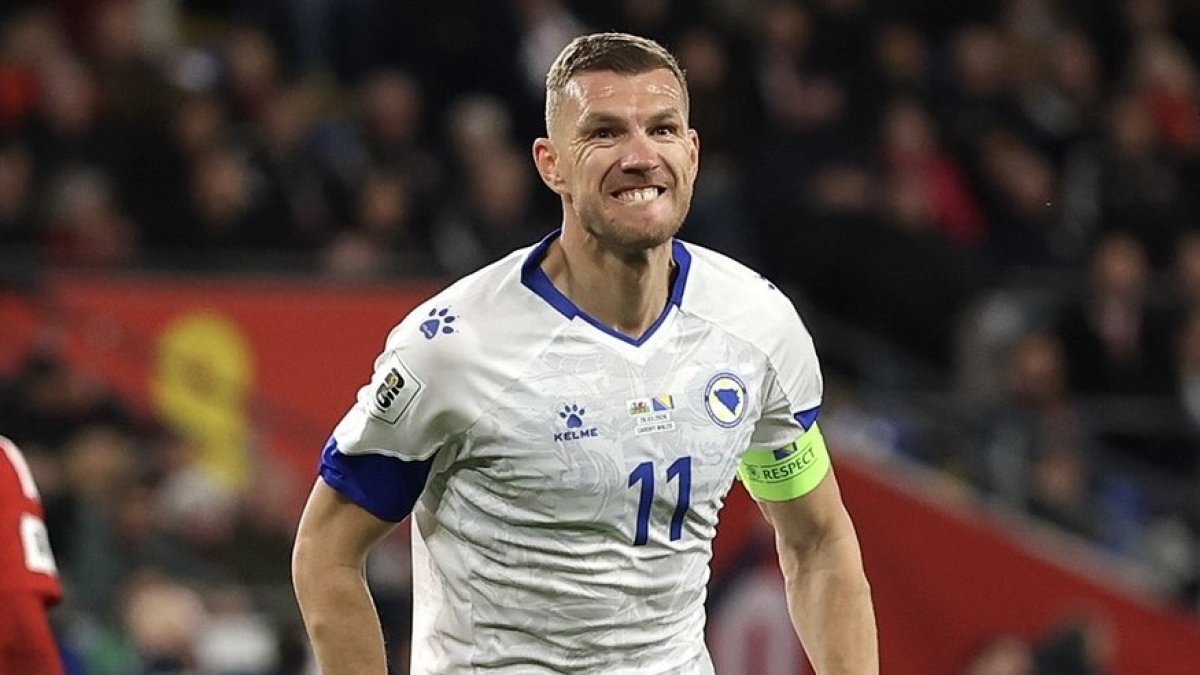 Edin Dzeko'nun golü hayat verdi: Bosna Hersek'in Dünya Kupası hayalleri devam etti