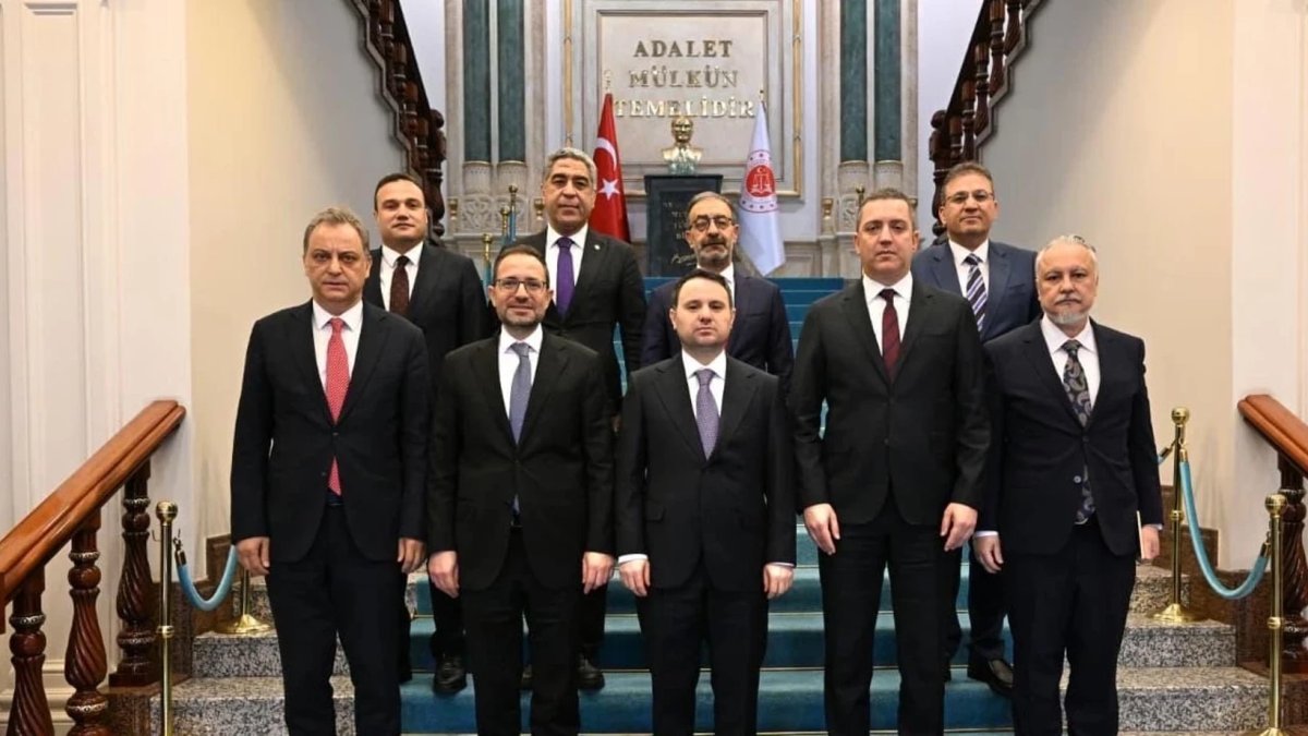 Gürlek, Türkiye Barolar Birliği'ni kabul etti